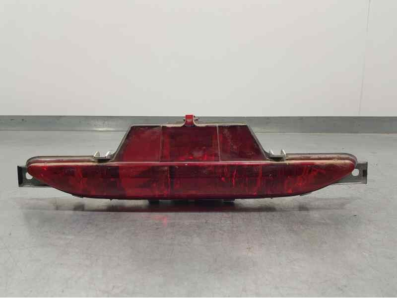 Recambio de piloto trasero central para peugeot 208 signature referencia OEM IAM 9674308980  PARAGOLPES ANTINIEBLA