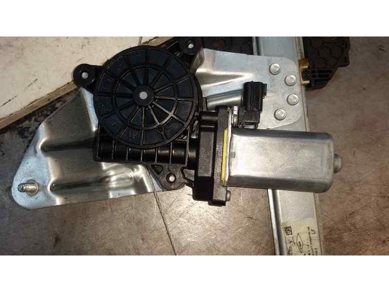 Recambio de elevalunas delantero izquierdo para dacia sandero ambiance referencia OEM IAM  2 PINS ELECTRICO