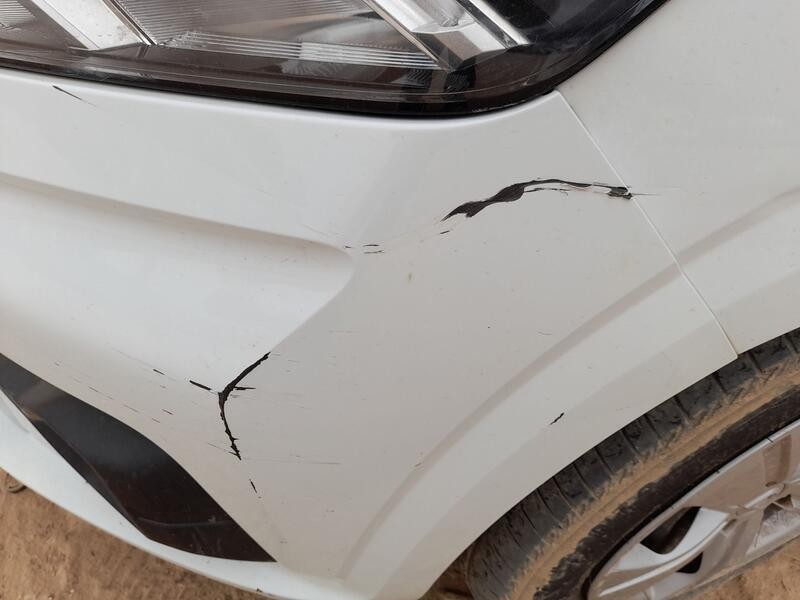 Recambio de paragolpes delantero para dacia sandero iii 1.0 tce 90 referencia OEM IAM 620105625Y ROZADO 