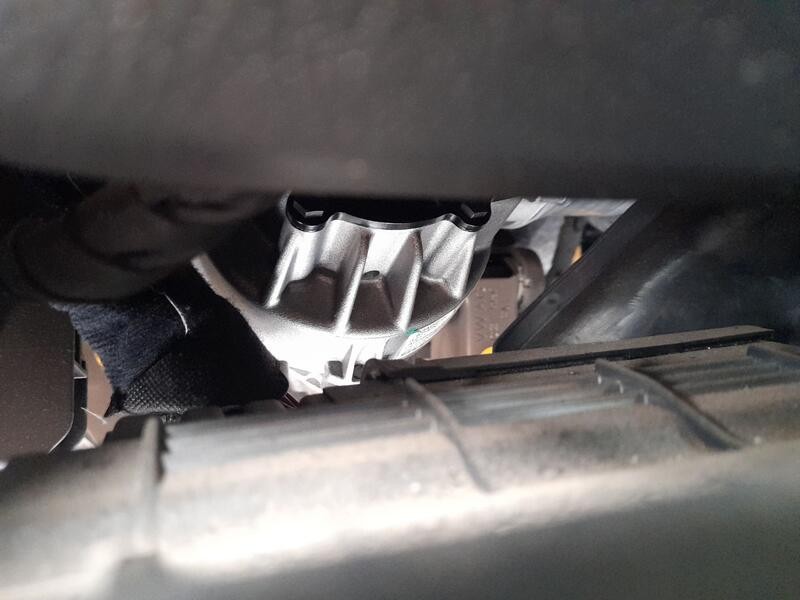 Recambio de columna direccion para volkswagen polo v (6r1, 6c1) 1.0 referencia OEM IAM 6C1423510BC  