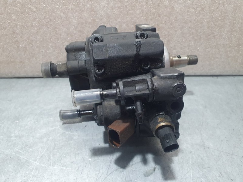 Recambio de bomba alta presion para kia carnival 2.9 crdi vgt ex referencia OEM IAM SIN REF  