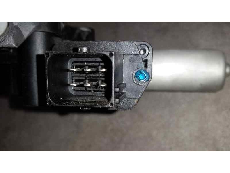 Recambio de elevalunas delantero derecho para opel corsa d catch me referencia OEM IAM  6 PINS ELECTRICO