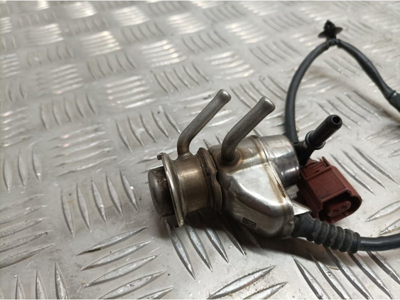 Recambio de inyector adblue para seat arona style referencia OEM IAM 04L131113P 0444025042 BOSCH