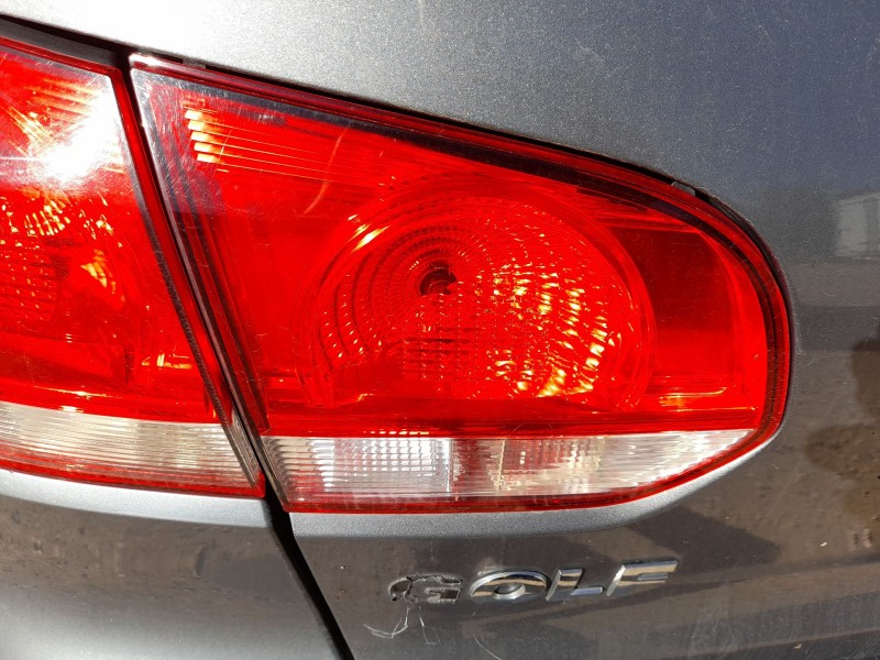 Recambio de piloto trasero izquierdo interior para volkswagen golf vi (5k1) 1.6 tdi referencia OEM IAM 5K0945093AB  