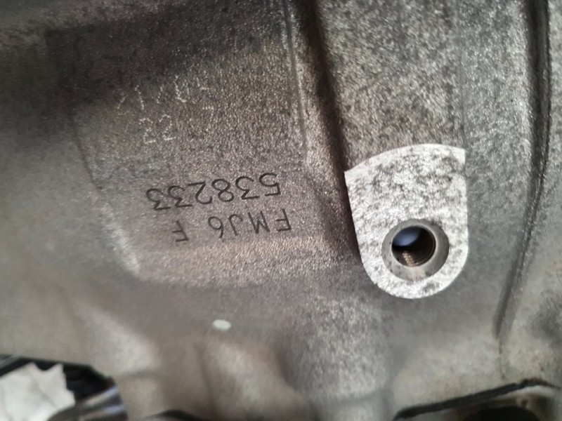 Recambio de caja cambios para hyundai i30 fastback klass referencia OEM IAM FMJ6F 538233 6VELOCIDADES