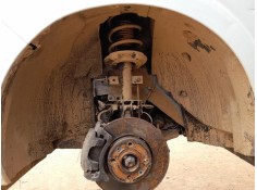 PLASTICO PASE RUEDA DEL. IZQ. 638450501R 638450501R ANTERIOR 638437444R POSTERIOR 