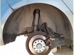 Recambio de plastico pase rueda tras. dch. para volkswagen golf vi (5k1) 1.6 tdi referencia OEM IAM 5K0810972D  