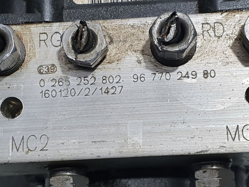 Recambio de abs para citroën c4 lim. feel referencia OEM IAM 9677024980 0265252802 BOSCH