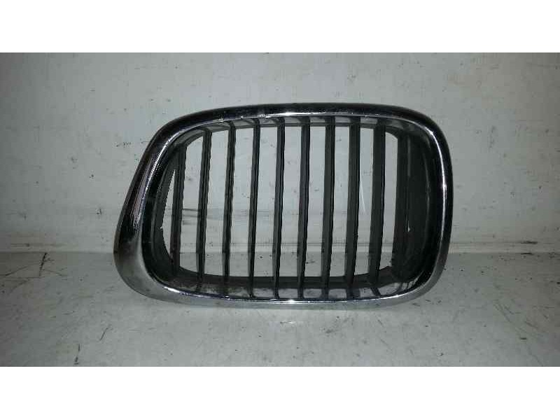 Recambio de rejilla delantera para bmw serie 5 berlina (e39) 520i referencia OEM IAM  PESTAÑA ROTA IZQUIERDA