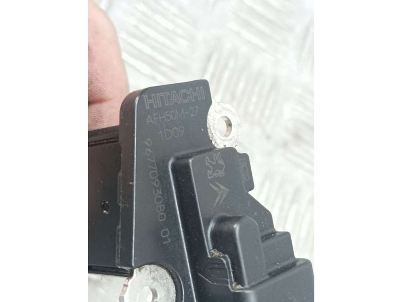 Recambio de caudalimetro para citroën c3 aircross bluehdi 110 s&s eat6 shine referencia OEM IAM 9677093080 AFH50M27 HITACHI