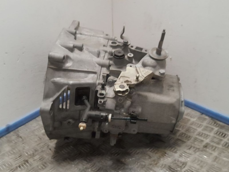 Recambio de caja cambios para citroën c4 lim. feel referencia OEM IAM 20EA61 2894969 6VELOCIDADES