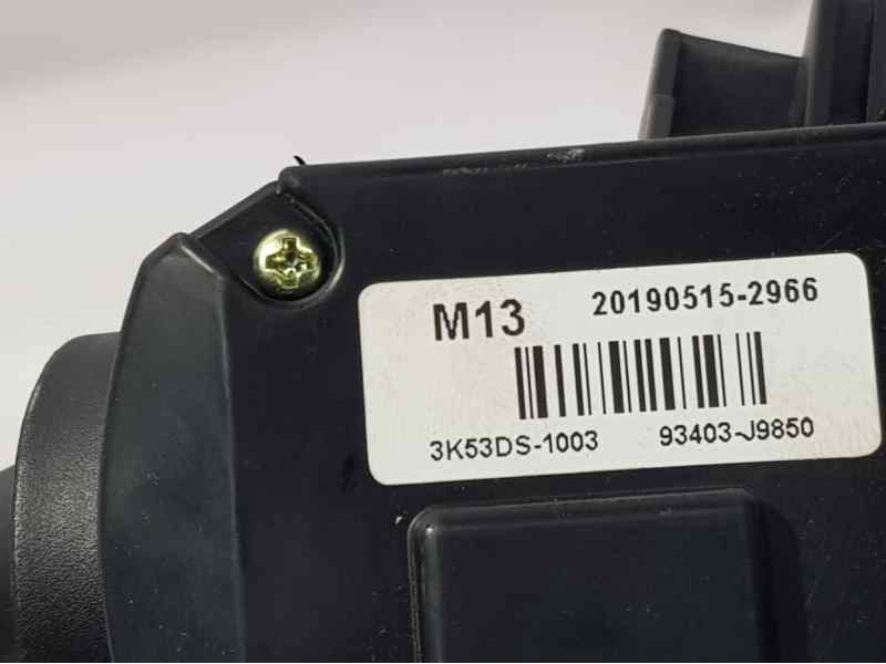Recambio de mando luces y limpia para hyundai kona essence 2wd referencia OEM IAM 93403J9850 201905152966 