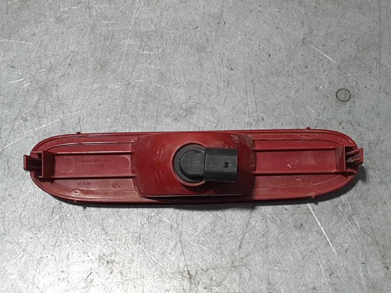 Recambio de piloto trasero central para mini mini (f56) one d referencia OEM IAM 6946904  