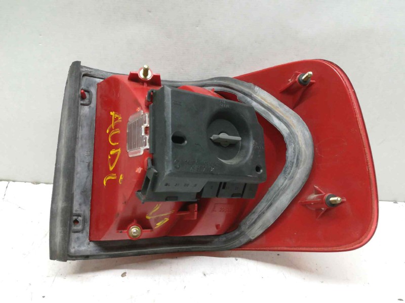 Recambio de piloto trasero izquierdo para audi 80/90 (893) 2.3 20v cat (7a) referencia OEM IAM  1 