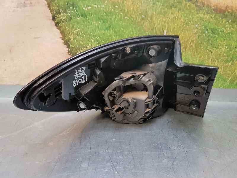 Recambio de piloto trasero derecho para renault captur zen referencia OEM IAM 265506738R SUCIO POR DENTRO, RAJADO EXTERIOR , INU