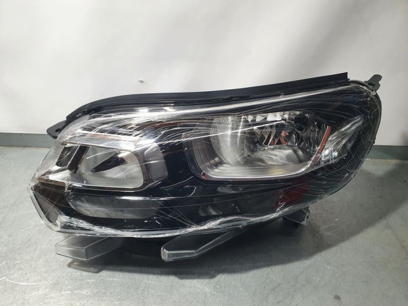 Recambio de faro izquierdo para citroën jumpy spacetourer referencia OEM IAM 9808567780  