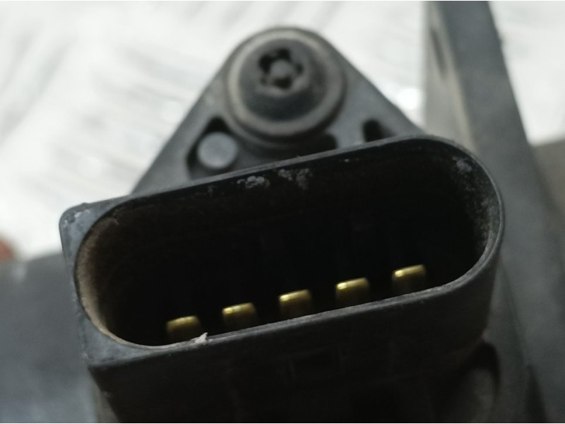 Recambio de caudalimetro para seat ibiza (6l1) signo referencia OEM IAM 038906461B 0281002531 BOSCH