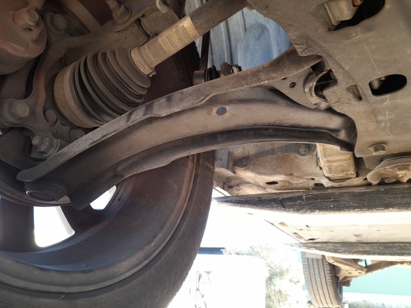 Recambio de brazo suspension inferior delantero derecho para nissan qashqai i (j10, nj10) 1.5 dci referencia OEM IAM 54500BB00A 