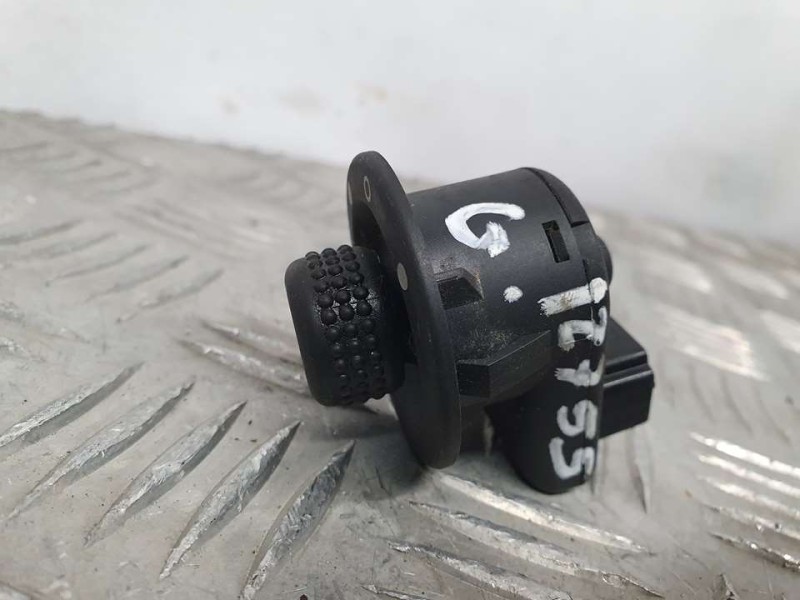 Recambio de mando retrovisor para renault clio iv expression referencia OEM IAM 255706283R  