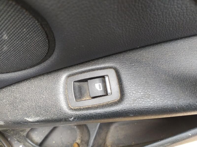 Recambio de mando elevalunas trasero derecho para bmw x5 (f15) xdrive 40d referencia OEM IAM 61319361936  