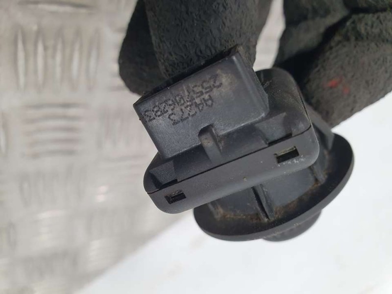 Recambio de mando retrovisor para renault clio iv expression referencia OEM IAM 255706283R  