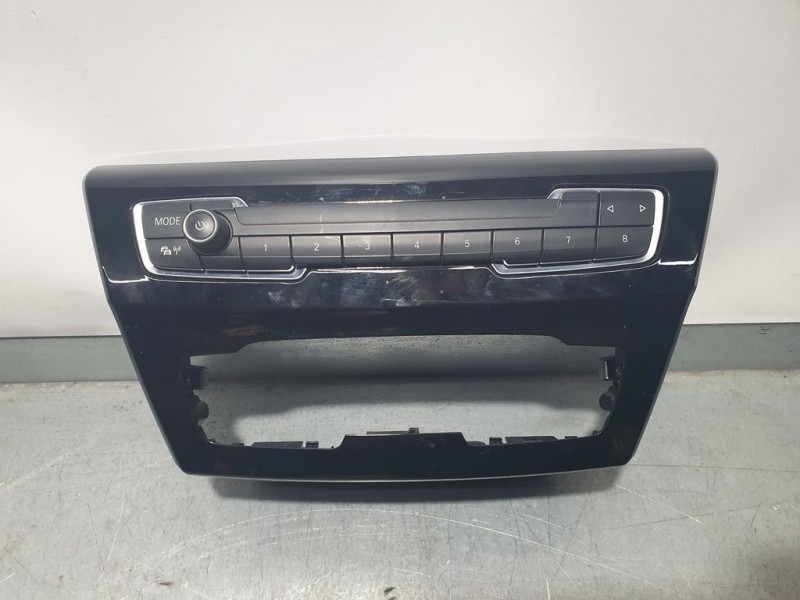 Recambio de mando radio para bmw serie x1 (f48) sdrive18d referencia OEM IAM 937145706 17B359CP0777 PREH