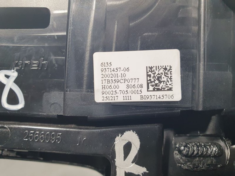 Recambio de mando radio para bmw serie x1 (f48) sdrive18d referencia OEM IAM 937145706 17B359CP0777 PREH
