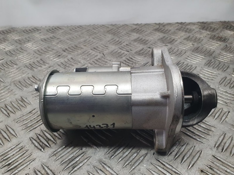 Recambio de motor arranque para hyundai i30 fastback klass referencia OEM IAM 3610008100 61004676 BORGWARNER