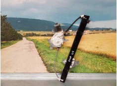 ELEVALUNAS DELANTERO DERECHO 2 PINS ELECTRICO