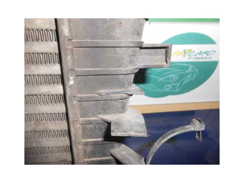 Recambio de intercooler para opel zafira b cosmo referencia OEM IAM 13223395  PATA ROTAS