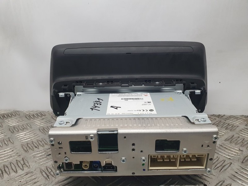 Recambio de sistema navegacion gps para hyundai i30 fastback klass referencia OEM IAM 96160G4210RET ADBC0G4EP 