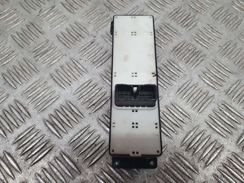 Recambio de mando elevalunas delantero izquierdo para kia rio 1.5 crdi emotion referencia OEM IAM 935701G110  