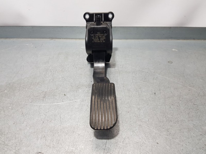 Recambio de potenciometro pedal para mercedes-benz vito kasten (639) 110 cdi lang (639.603) referencia OEM IAM A9063000404 02807