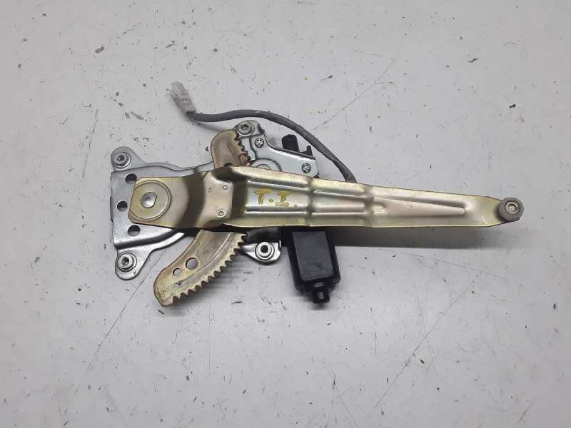 Recambio de elevalunas trasero izquierdo para toyota hilux 4x4 referencia OEM IAM  2 PINES 