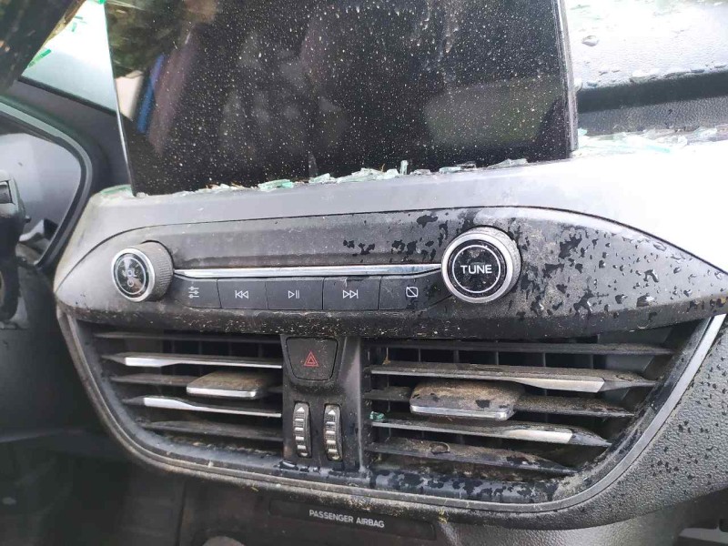 Recambio de mando radio para ford focus st-line referencia OEM IAM JX7T18K811AC  MANDO RADIO