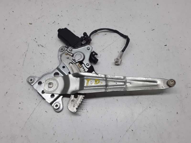 Recambio de elevalunas trasero derecho para toyota hilux 4x4 referencia OEM IAM  2 PINES 