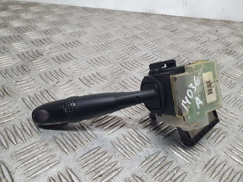 Recambio de mando limpia para kia rio 1.5 crdi emotion referencia OEM IAM 75733A  