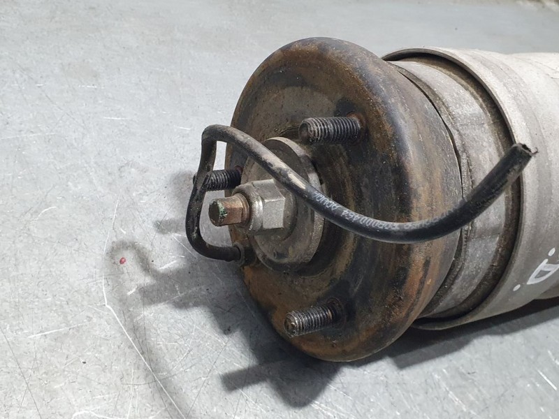 Recambio de amortiguador delantero derecho para land rover range rover sport hse referencia OEM IAM 5H3218B036AC 2275447 NEUMATI