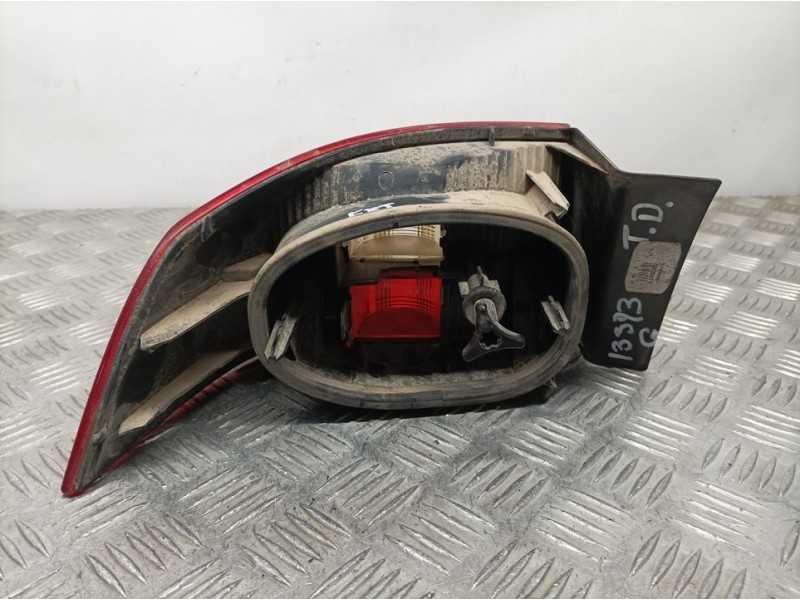 Recambio de piloto trasero derecho para renault laguna ii (bg0) dynamique referencia OEM IAM 8200002474  EXTERIOR TOCADO