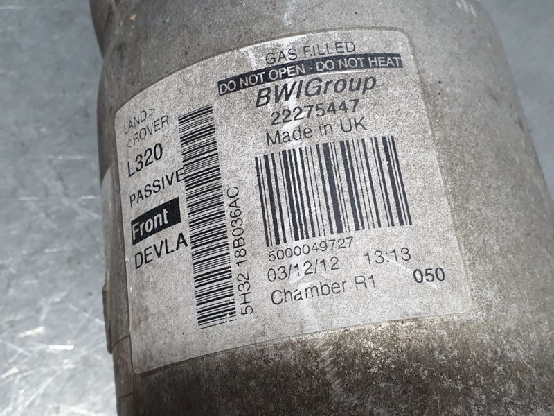 Recambio de amortiguador delantero derecho para land rover range rover sport hse referencia OEM IAM 5H3218B036AC 2275447 NEUMATI