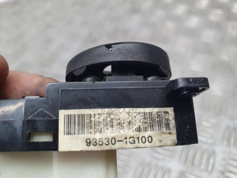 Recambio de mando retrovisor para kia rio 1.5 crdi emotion referencia OEM IAM 935301G100  