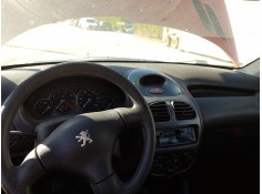 Recambio de salpicadero para peugeot 206 hatchback (2a/c) 1.4 i referencia OEM IAM 8203RJ  