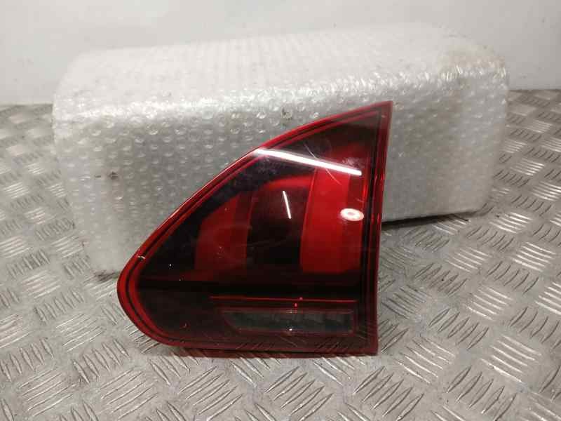 Recambio de piloto trasero derecho para peugeot 2008 (--.2013) style referencia OEM IAM 9814757280  INTERIOR FALTA EL PLASTICO L
