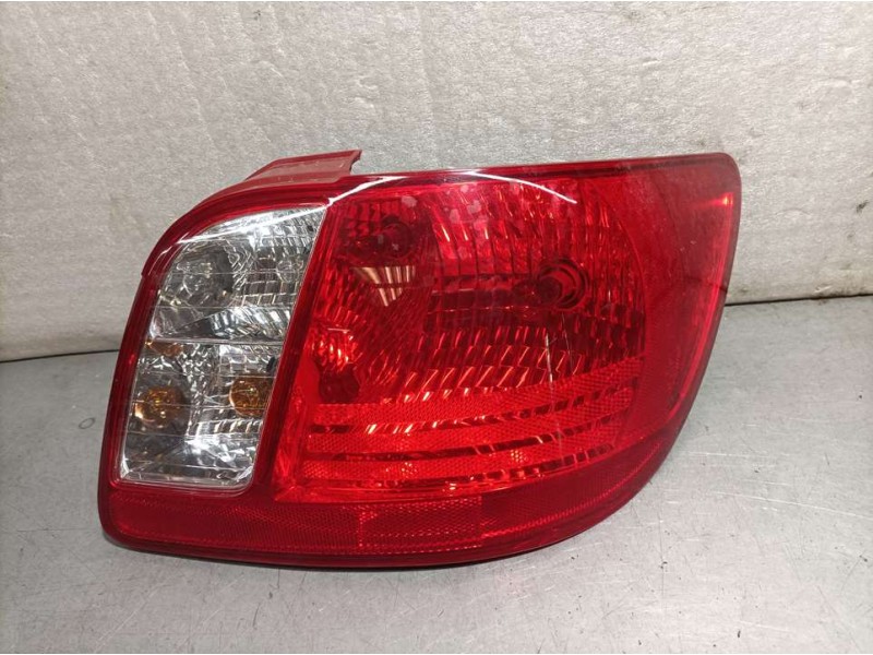 Recambio de piloto trasero derecho para kia rio 1.5 crdi emotion referencia OEM IAM 3231920RAQ  