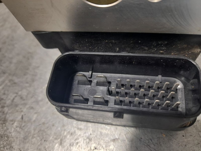 Recambio de abs para kia rio rs berlina (5-ptas.) referencia OEM IAM 58970FD100 BH60103900 MANDO