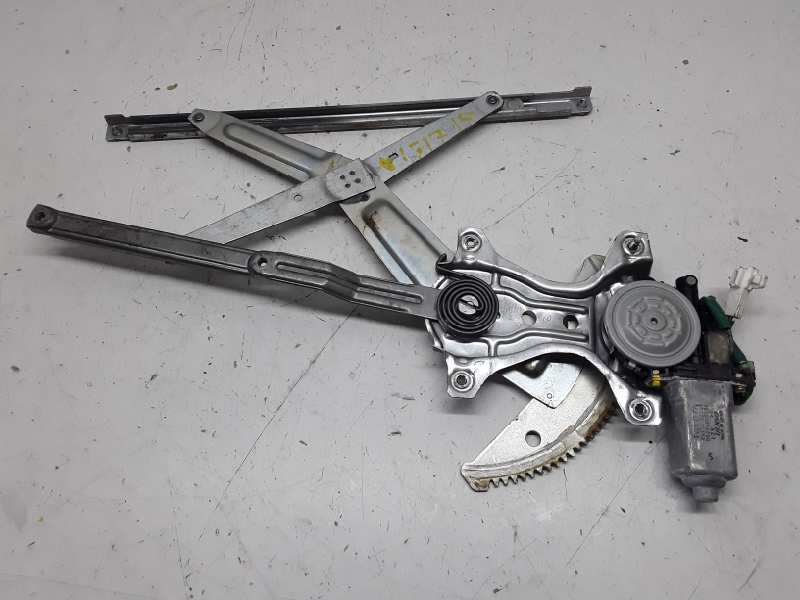 Recambio de elevalunas delantero derecho para toyota corolla (e12) 2.0 d-cat referencia OEM IAM  2 PINES 