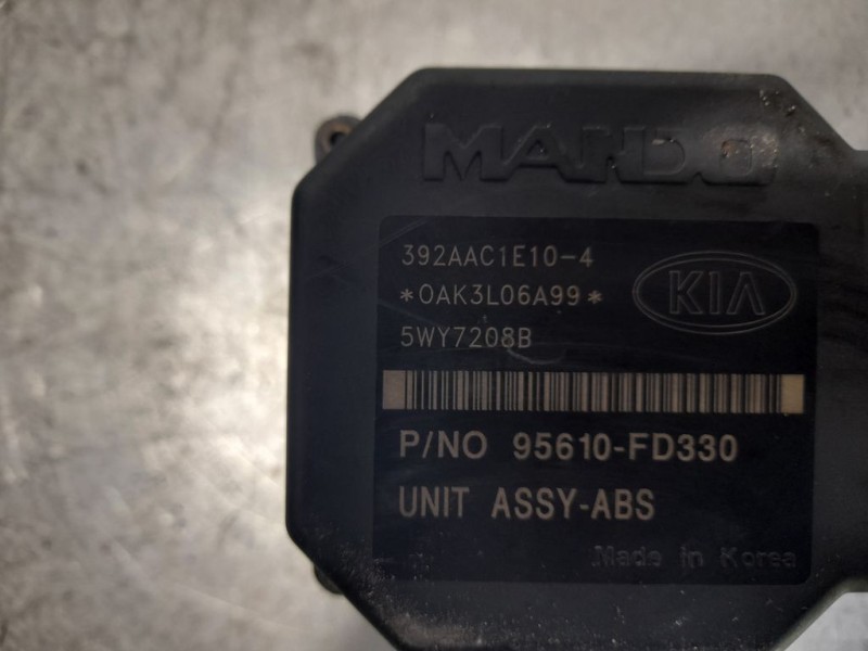 Recambio de abs para kia rio rs berlina (5-ptas.) referencia OEM IAM 58970FD100 BH60103900 MANDO