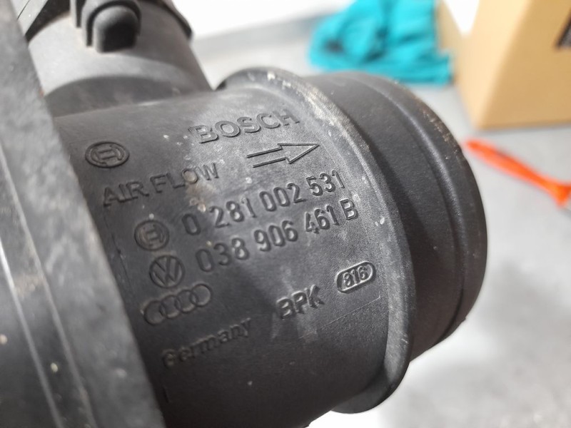 Recambio de caudalimetro para seat ibiza (6l1) reference referencia OEM IAM 038906461B 0281002531 BOSCH