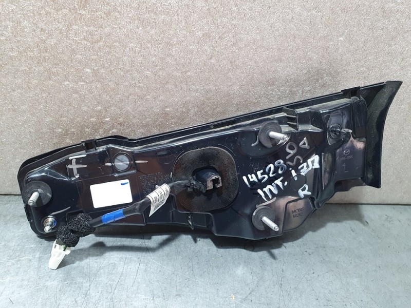 Recambio de piloto trasero izquierdo para mazda cx-30 basis 2wd referencia OEM IAM RDM92421510  INTERIOR