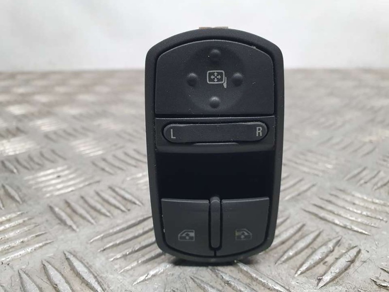 Recambio de mando elevalunas delantero izquierdo para opel corsa d selective referencia OEM IAM 13258521AA  C/ MANDO RETROVISOR